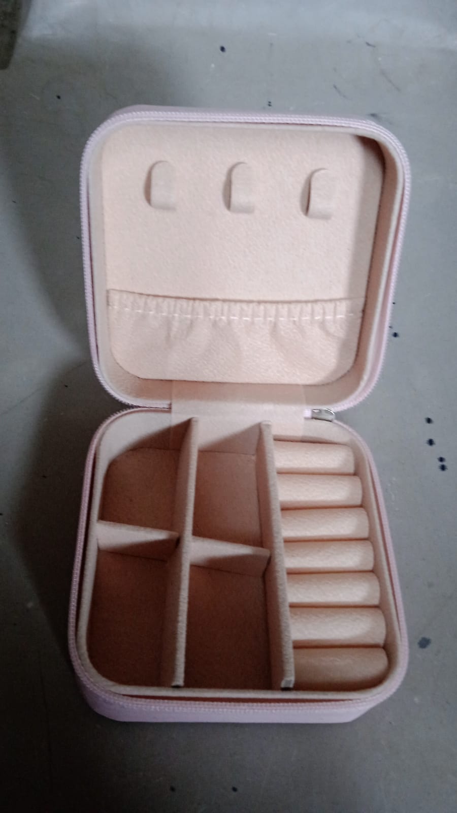 8782 Jewellery Box for Women, Mini Portable Jewelry Box Organiser,PU Leather Jewlerrying Display Holder, Small Travel Jewellery Box for Girls, Women, Mother, Daughte, Travel Ring, Pendant, Earring, Necklace Storage Case 8782 Jewellery Box for Women, Mini Portable Jewelry Box Organiser,PU Leather Jewlerrying Display Holder, Small Travel Jewellery Box for Girls, Women, Mother, Daughte, Travel Ring, Pendant, Earring, Necklace Storage Case